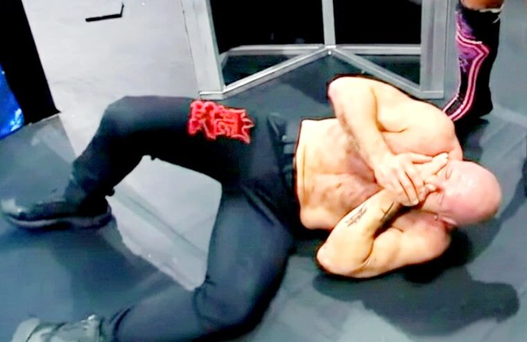 Jon Moxley Shows Off His Chipped Tooth Following Worlds End