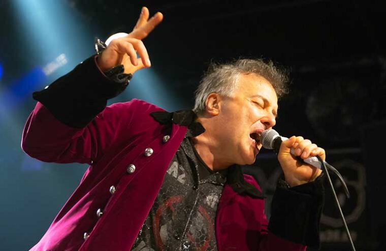 Iconic Punk Singer Shares Terrifying Health News
