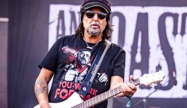 Motörhead Drummer Mikkey Dee Shares Heartbreaking Tribute To Late Guitarist Phil Campbell