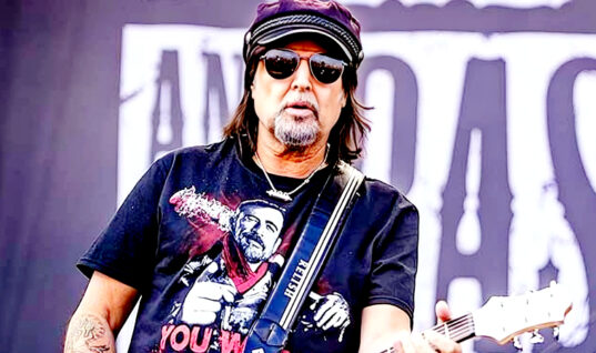 Motörhead Drummer Mikkey Dee Shares Heartbreaking Tribute To Late Guitarist Phil Campbell
