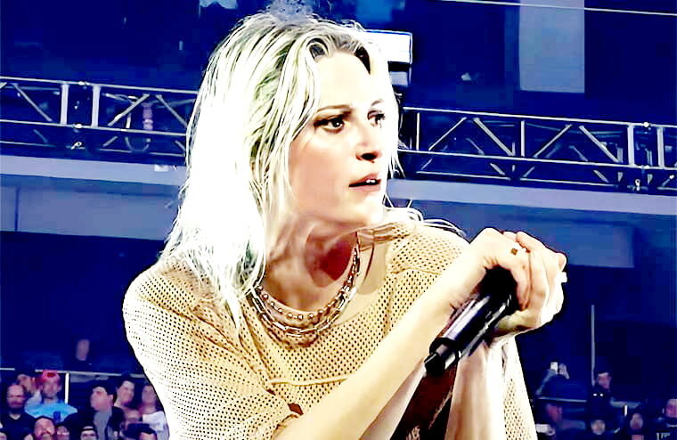 Linkin Park’s Emily Armstrong Gives Opinion On Band’s “Hybrid Theory” Album