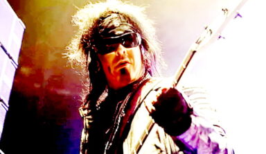 Mötley Crüe’s Nikki Sixx Loses It On Troll Who Criticized Singer Vince Neil