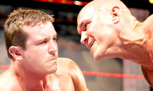 Randy Orton Reveals Former WWE Wrestler Owes Him Big Money