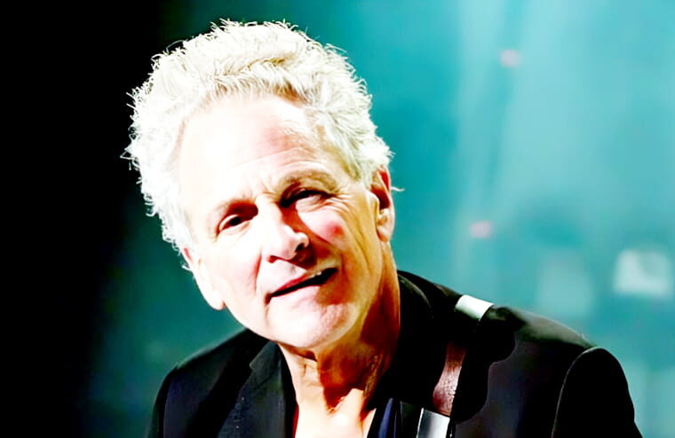 Fleetwood Mac Guitarist Lindsey Buckingham Suffers Attack From Stalker