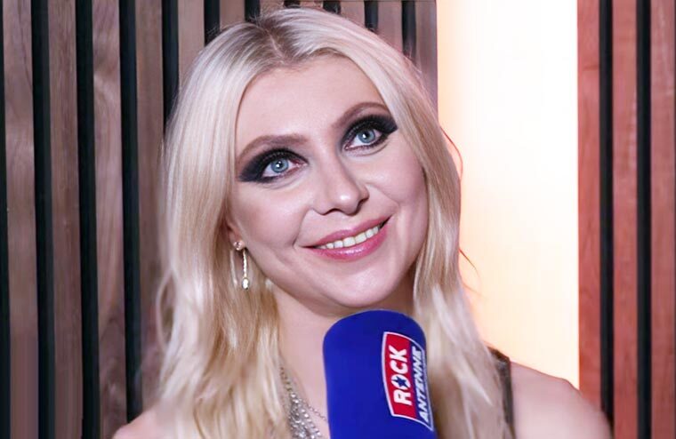 Taylor Momsen Reveals Warning She Got When The Pretty Reckless Landed AC/DC Tour