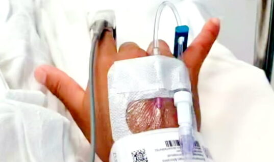 Popular Luchador Remains Positive Despite Knee Surgery